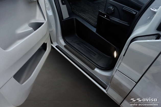 Slenksčių apsaugos Ford Transit Custom II (2023→) Slenksčių apsaugos Ford Transit Custom II (2023→)